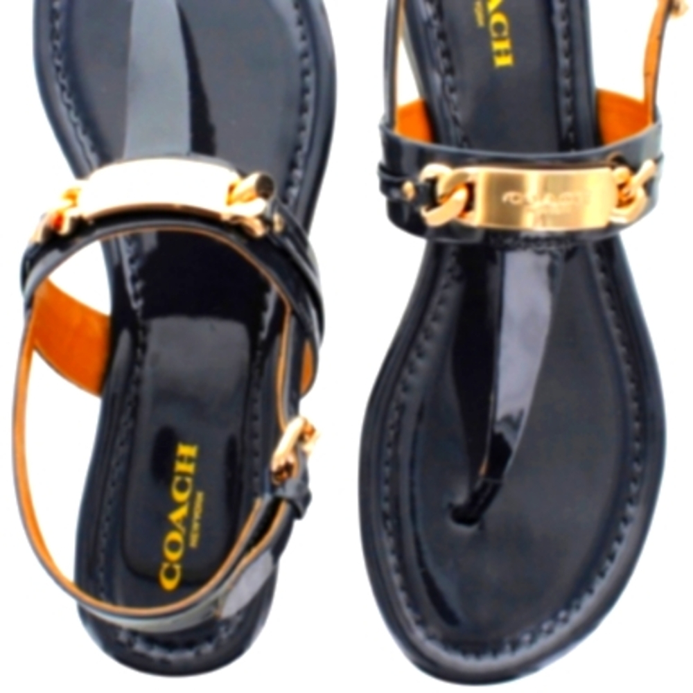 COACH Black Patent leather Gold chain detailed strap